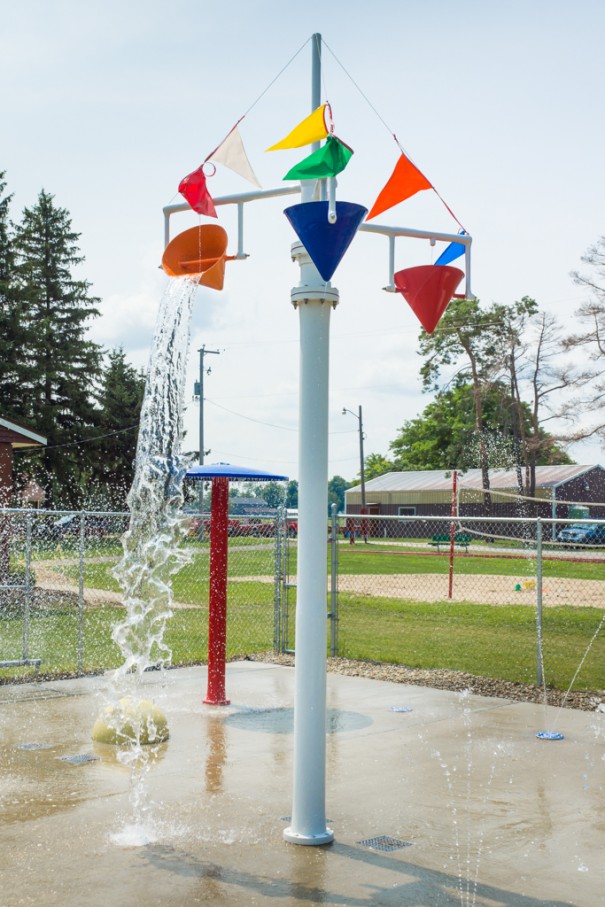 Three Bucket Dump Water Play Features by My Splash Pad