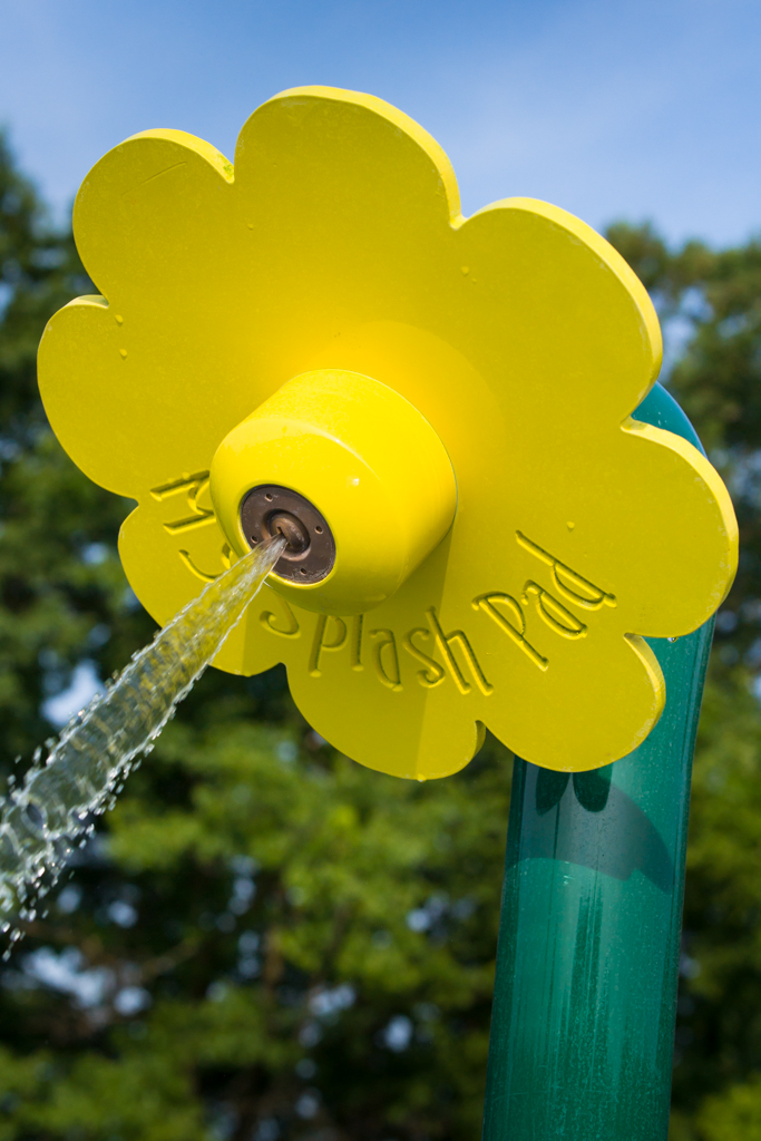 My Splash Pad Flower Shower water play features.