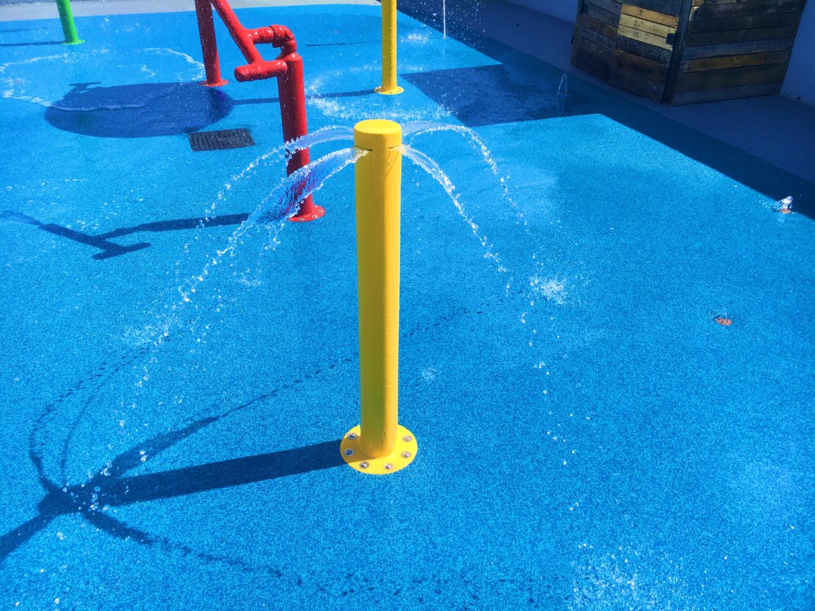 Water Palm Tree Water Play Features by My Splash Pad