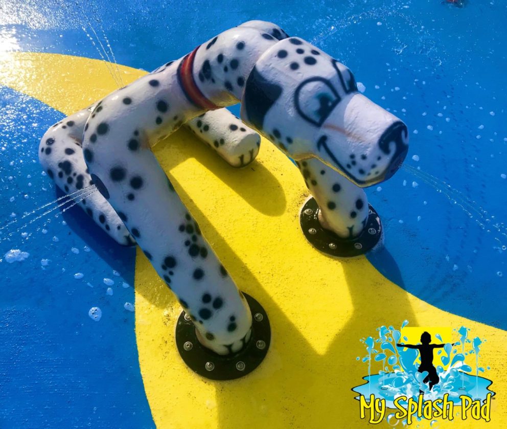 My Splash Pad Sitting Dog Outdoor Water Mister