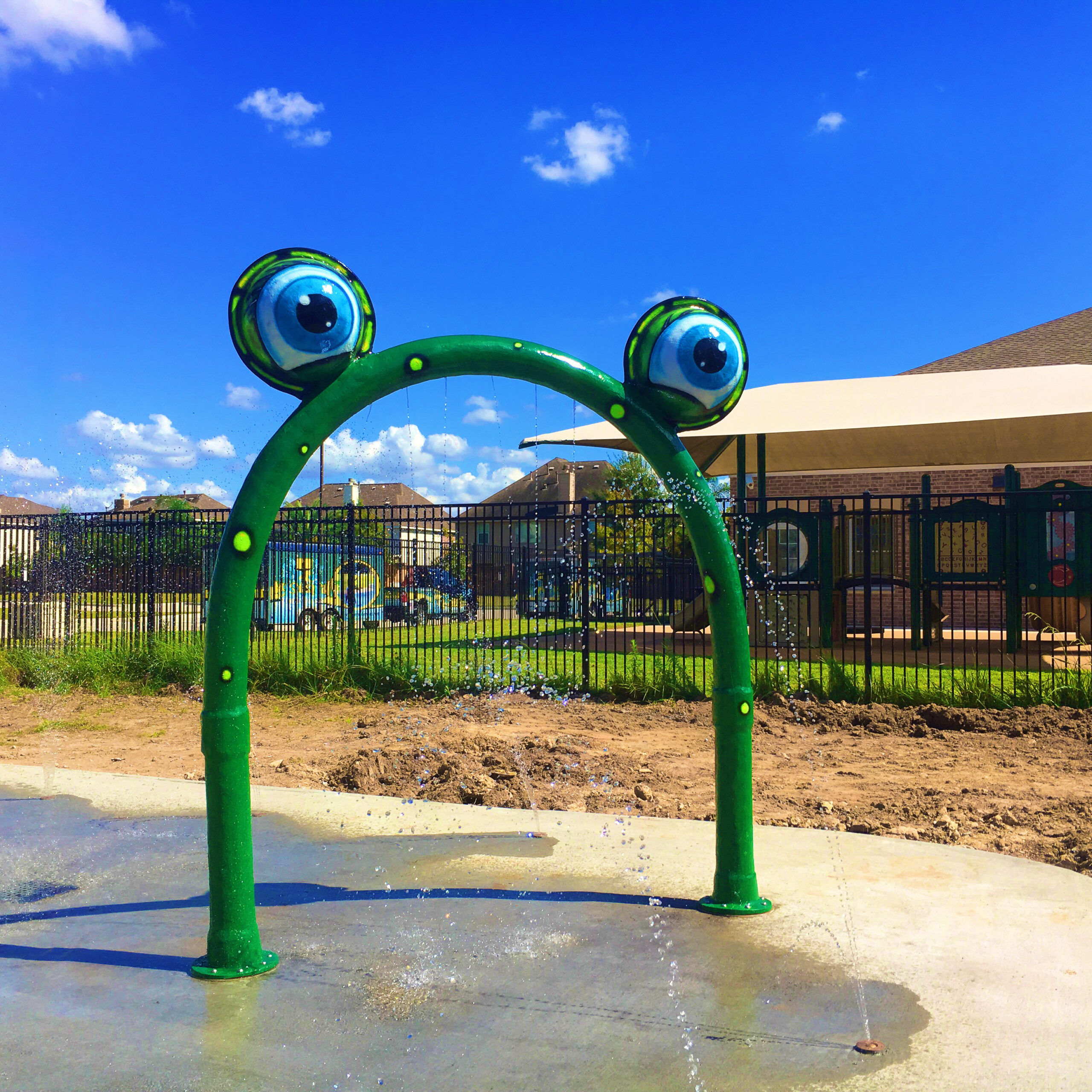 My Splash Pad Frog Arch Water Play Features