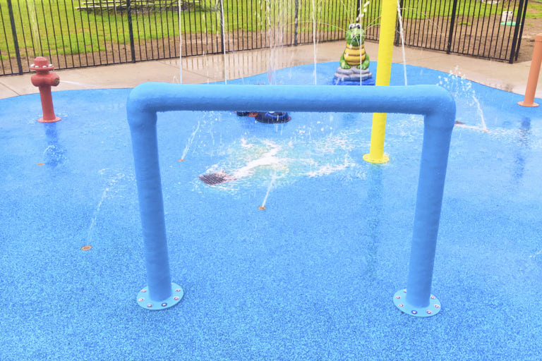 square-hoop-water-play-feature-my-splash-pad
