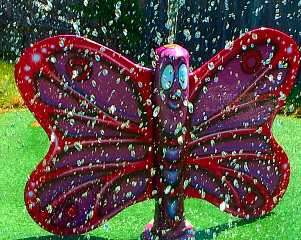 My Splash Pad Butterfly Water Play Features