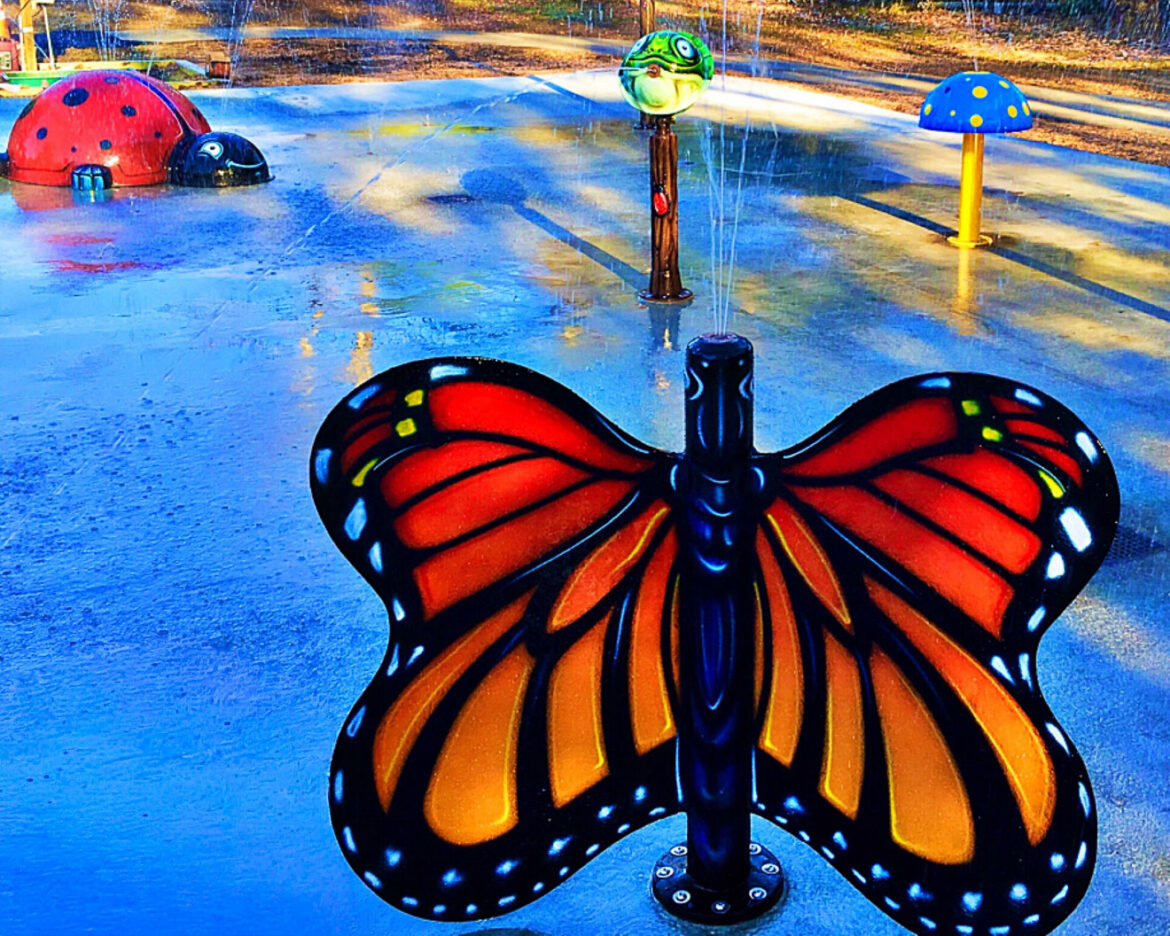 My Splash Pad Butterfly Water Play Features