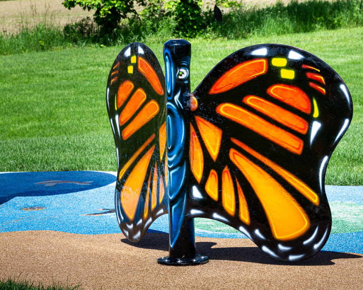 My Splash Pad Butterfly Water Play Features