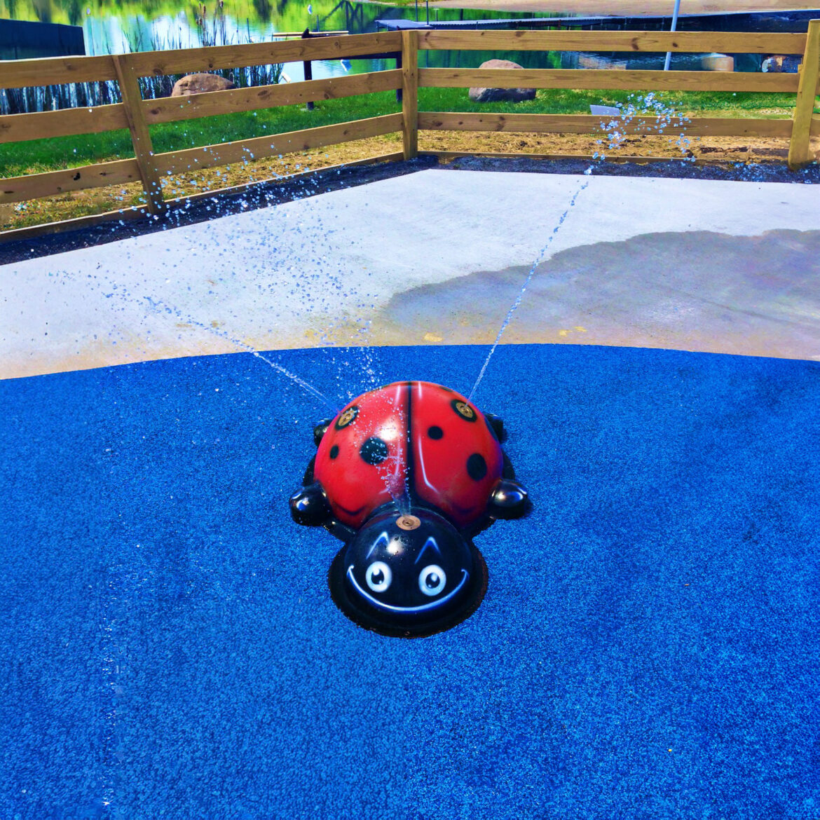 My Splash Pad Ladybug Water Play Features